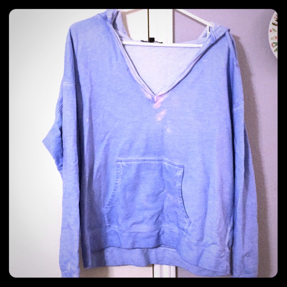 Pull over hoodie V-neck